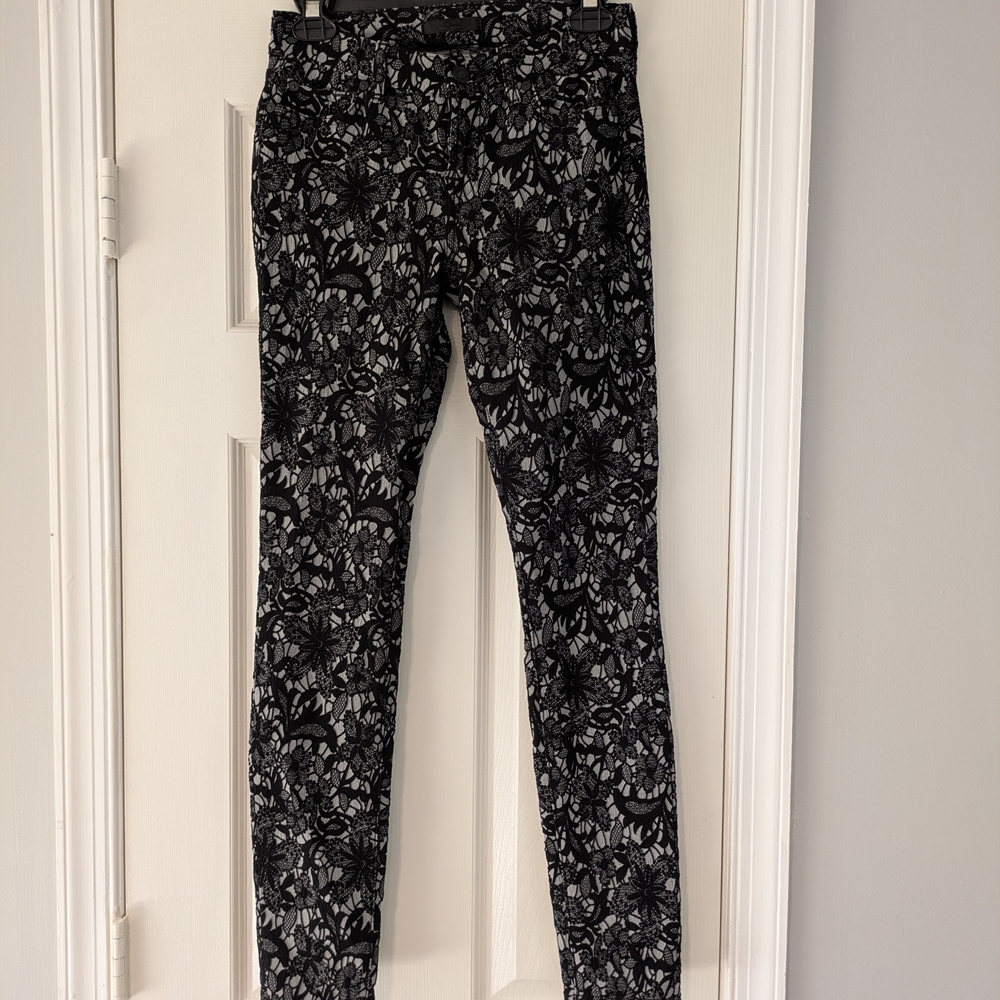 7 For All Mankind Black and Gray Floral Skinny Pants